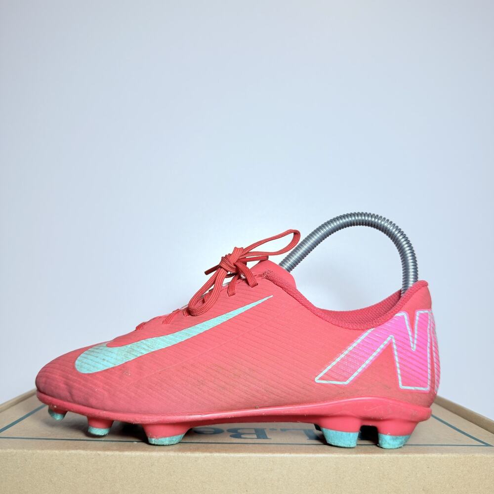Nike Jr Mercurial Superfly Soccer Cleats Pink Coral Youth Size 3.5 Firm Ground